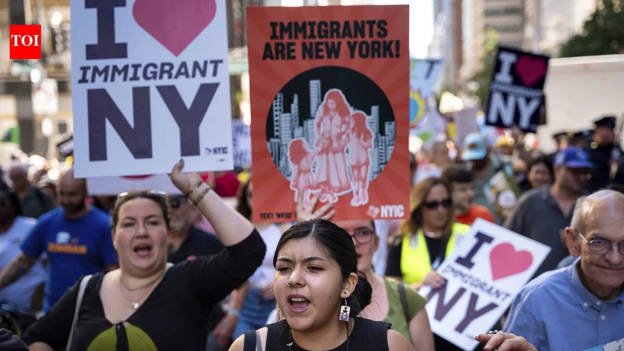New York adds just 1008 people in 2024–25 as immigration