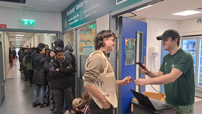 this irish times photo triggered a major debate as a social media user claimed that a majority of those seen standing in the queue for free food are indian students