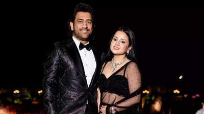 1773952135 ms dhoni with wife sakshi pti photo