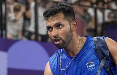 paris india39s hs prannoy leaves after his men39s singles round of 16 badminton m