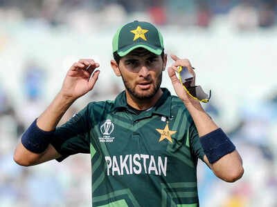 shaheen afridi sikandar raza accused of security breach for quotforcefully escortingquot 4 visitors into hotel room