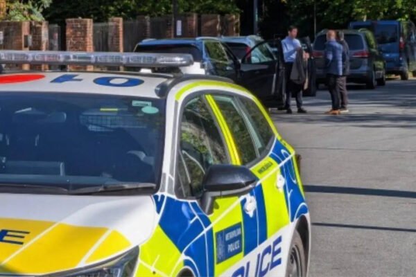 London stabbing Two injured in Jewish neighbourhood Starmer calls attack
