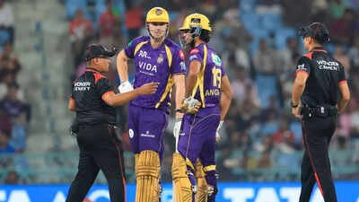 angkrish raghuvanshi in the middle ipl photo