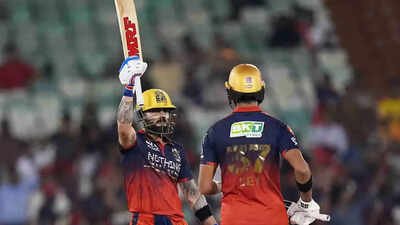 1778702060 virat kohli