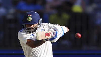 1779356582 virat kohli