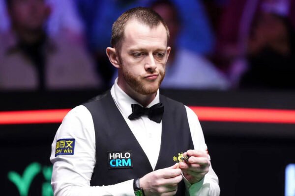 BBC apologises after power outage cuts World Snooker Championship semi final