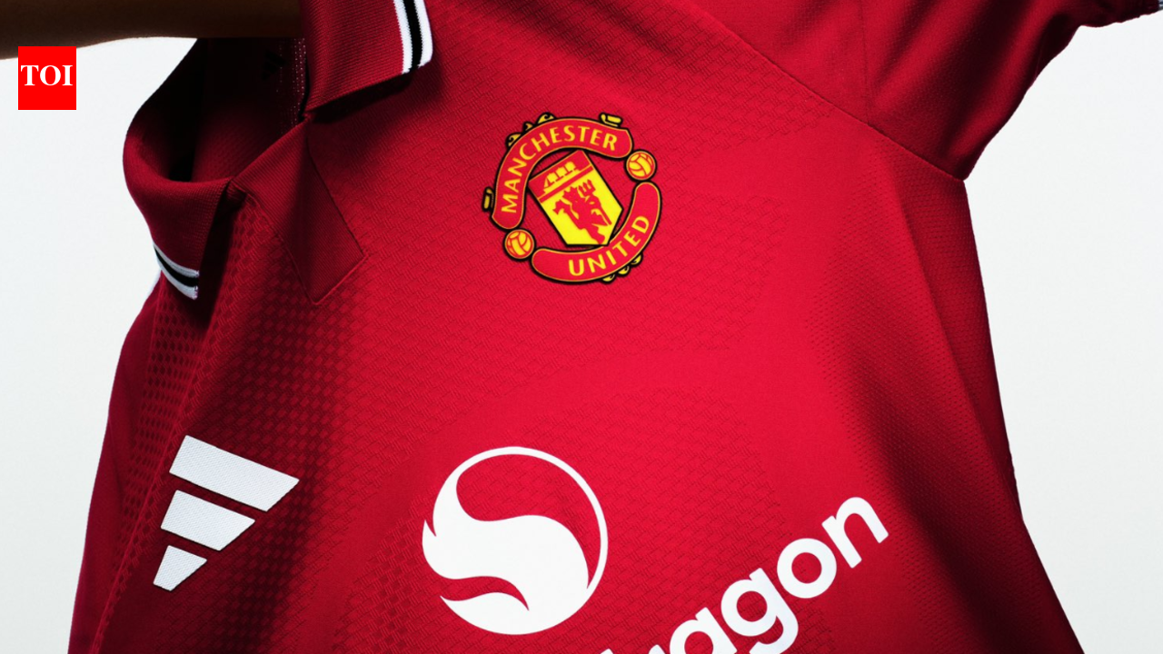 Manchester United unveil retro inspired 202627 home kit and break tradition
