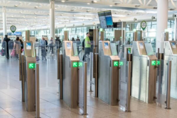 Uk Children E Gate Rules UK airport e gates open for
