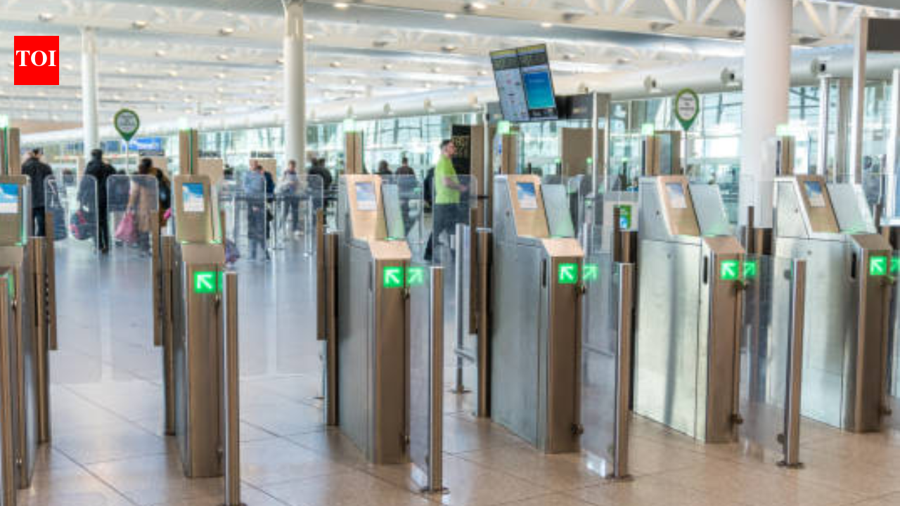 Uk Children E Gate Rules UK airport e gates open for