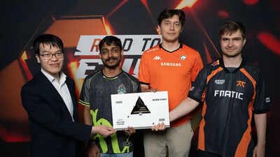 aravindh chithambaram second from left