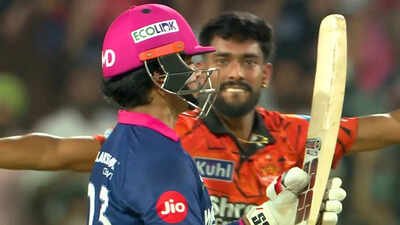 praful hinge39s celebrates after dismissing vaibhav sooryavanshi screengrab