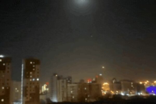 1780461976 photo