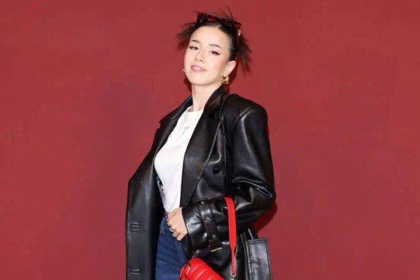 1780539016 photo