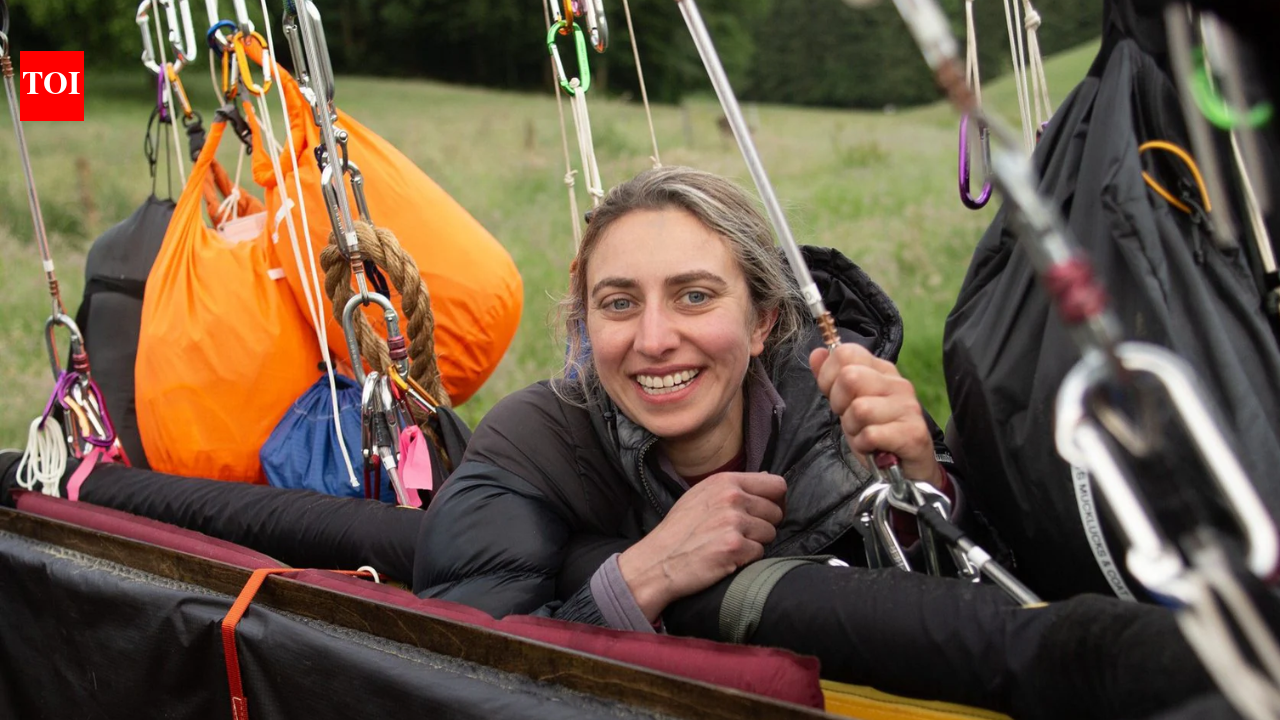Alicia Hempleman Adams becomes first British woman to cross Atlantic in