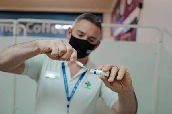 Meningitis B Vaccine UK to offer free Meningitis B vaccine