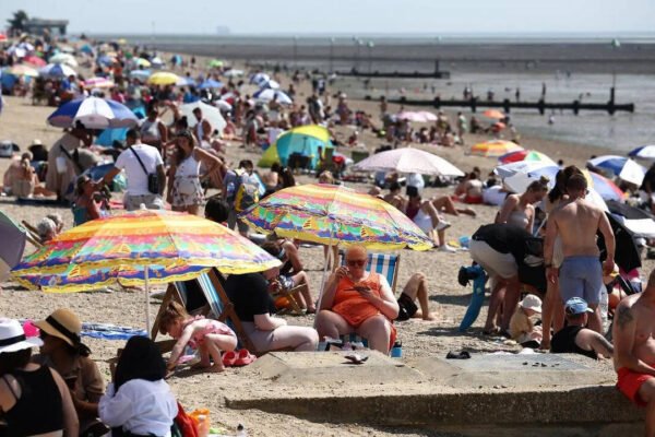 UK to sizzle in 30C heat after days of cool