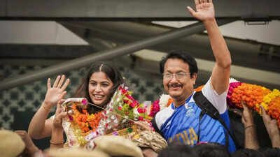 manu bhaker with her personal coach jaspal rana pti photo