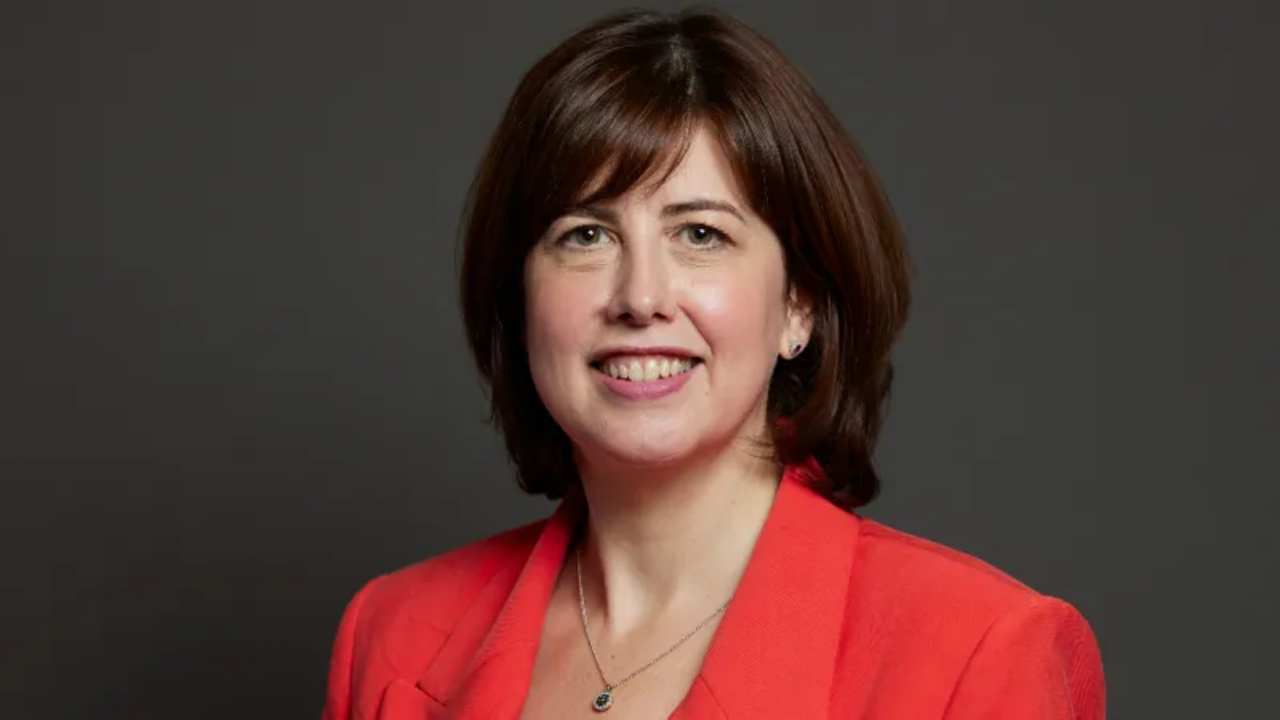 310 — see me after class Tories mock new UK