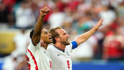 bellingham scores twice to lift england past haaland and norway 2 1 and into world cup semifinals