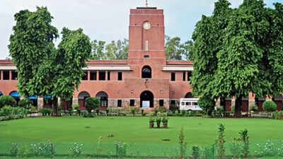 delhi university opens first ever one year pg admissions 14600 seats up for grabs