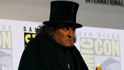 johnny depp surprises comic con 2026 crowd as ebenezer scrooge