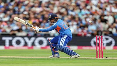 manchester england jul 04 ani india39s vaibhav sooryavanshi plays a shot du