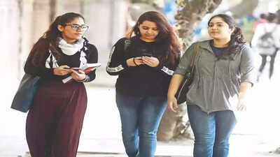 mumbai university defends ai use in cdoe psychology study material orders inquiry