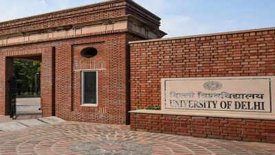 1787493472 delhi university