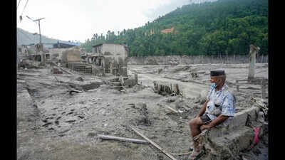 1788007097 nepal flash floods