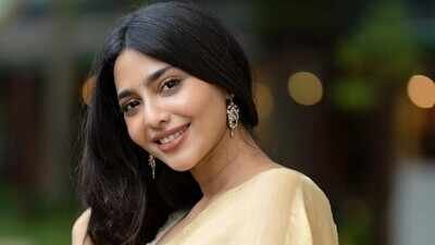 1788032425 aishwarya lekshmi