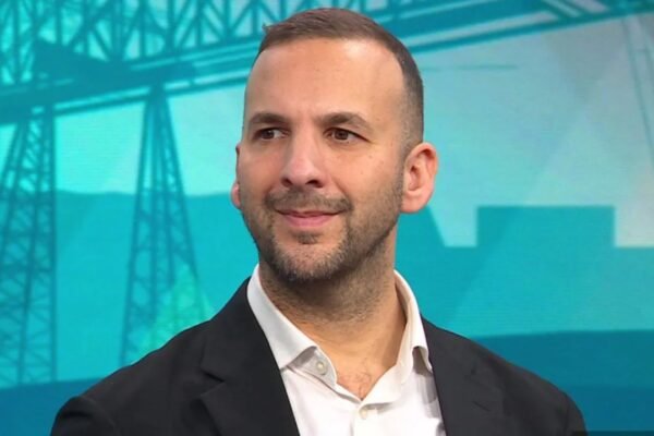 Green Party leader Zack Polanski calls for data centre freeze