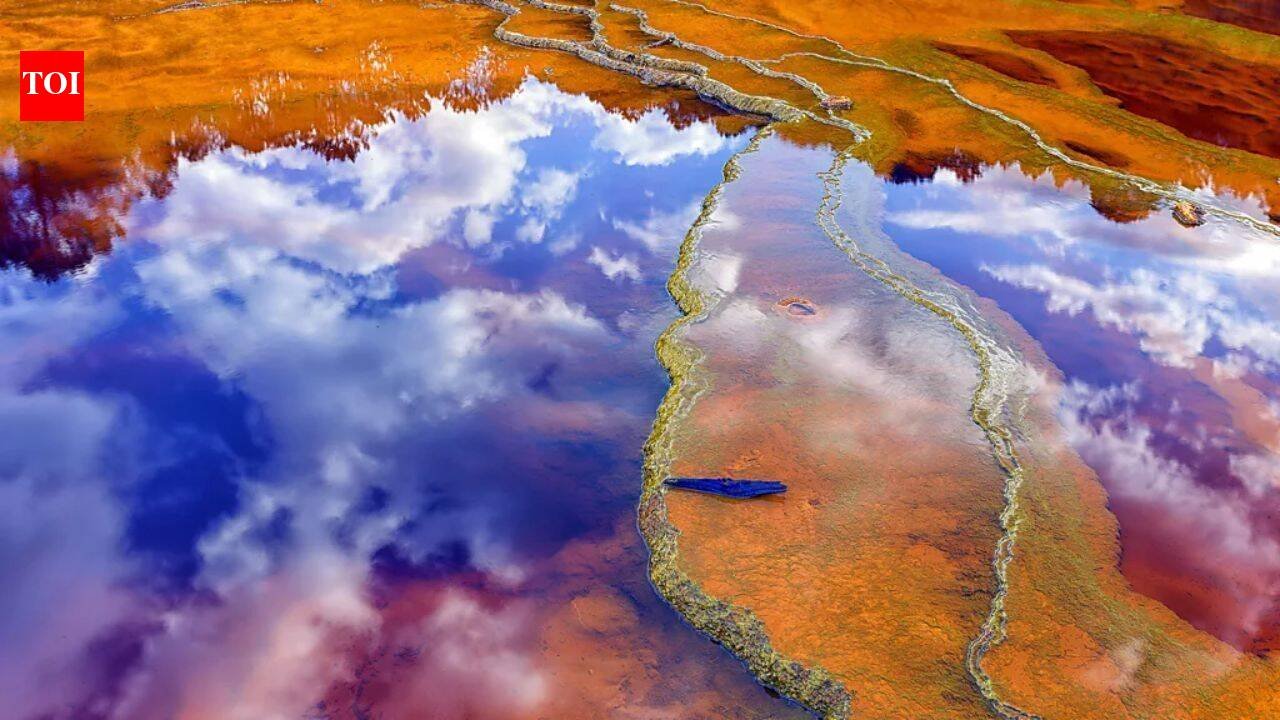 Spains blood red Rio Tinto river is as acidic as vinegar