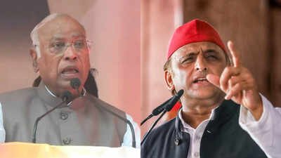 kharge and akhilesh