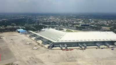 laser beam disorients pilot malaysia airlines flight circles before safe landing in kolkata