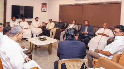 mk stalin meets christian delegation over fcra amendment bill