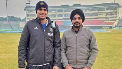 shubman gill with kirandeep singh