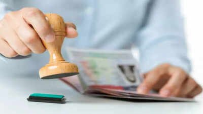 uae unsponsored visit visa