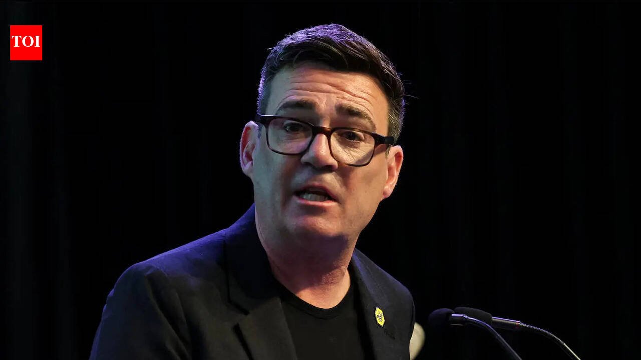 ‘Devastated Andy Burnham leads tributes after 2 police officers among