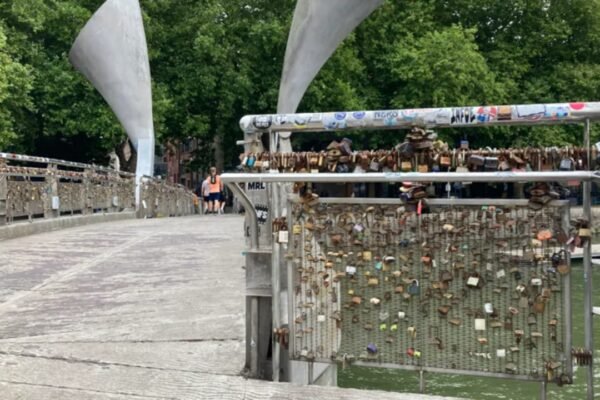 Bristol couples covered Peros Bridge with love locks but 3
