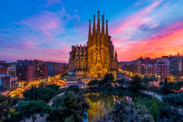 Sagrada Familia worlds tallest church got a 24 tonne ‘glue job
