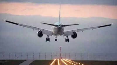 delhi rains akasa air issues travel advisory as severe weather conditions disrupt flight ops at igi airport