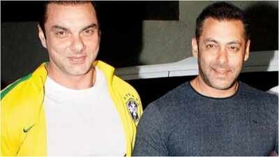 salman khan defends sohail khan over weight loss trolling says pehle apne aap ko dekho fb