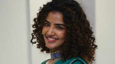 1792584581 anupama parameswaran