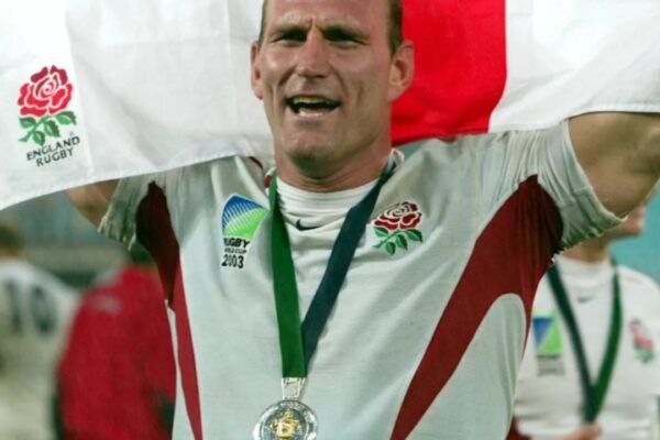 England rugby legend Lawrence Dallaglios World Cup medal sells for