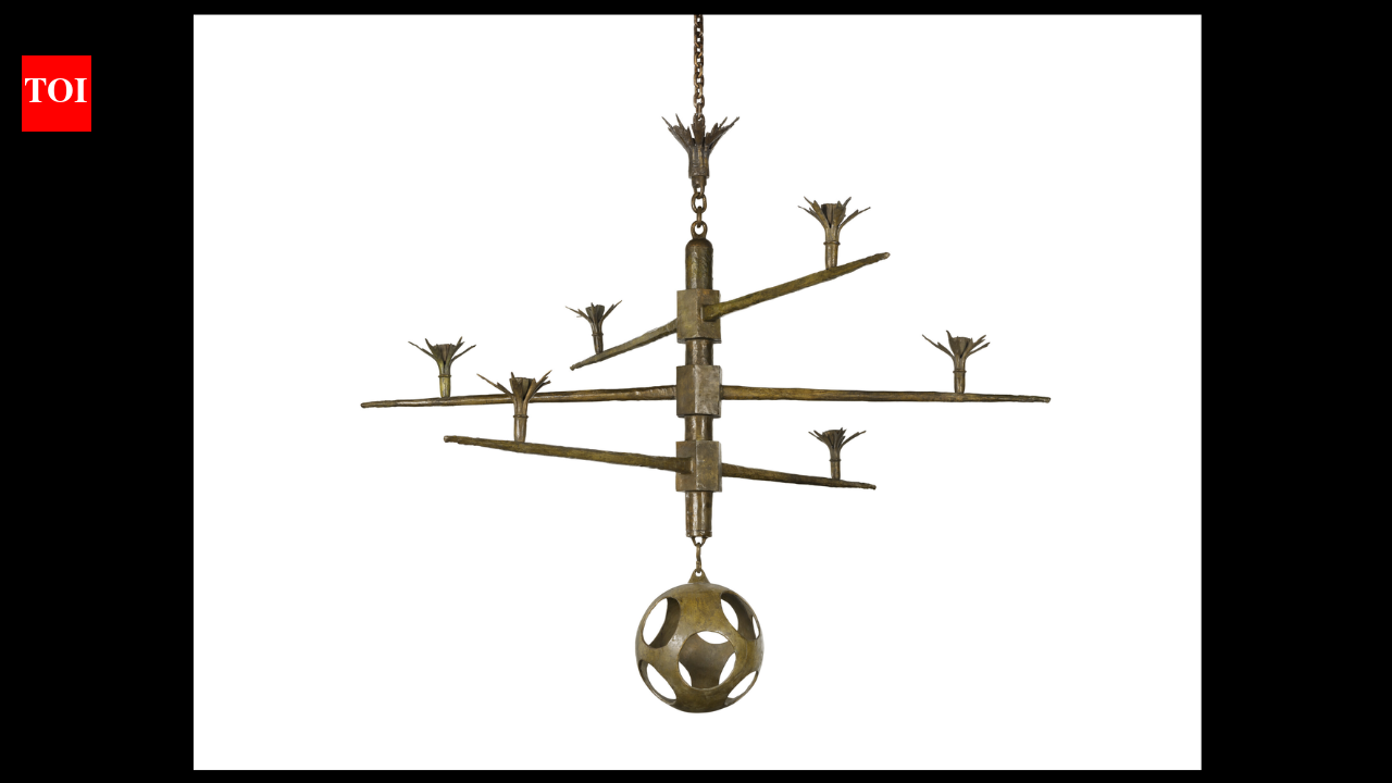 In the late 1960s artist John Craxton bought a chandelier
