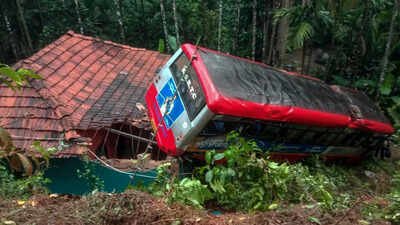chikkamagaluru a ksrtc bus after falling off the road and hitting a house in c